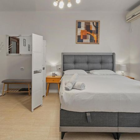 Upscale Studio, Walking Distance From The Old Town Bucharest Luaran gambar