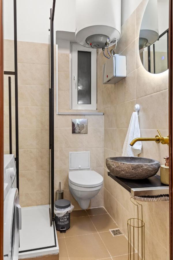 Upscale Studio, Walking Distance From The Old Town Bucharest Luaran gambar